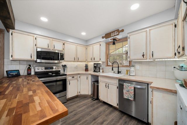 7114 W Melville Rd, Cheney, WA 99004