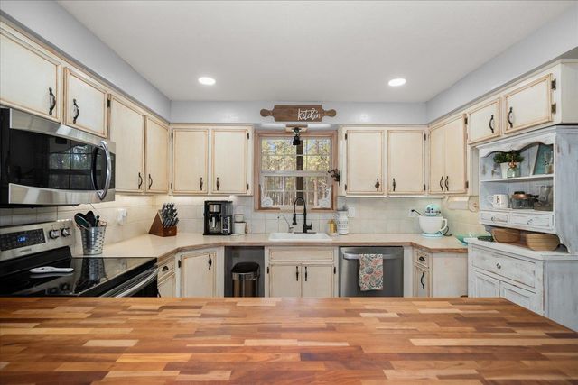 7114 W Melville Rd, Cheney, WA 99004