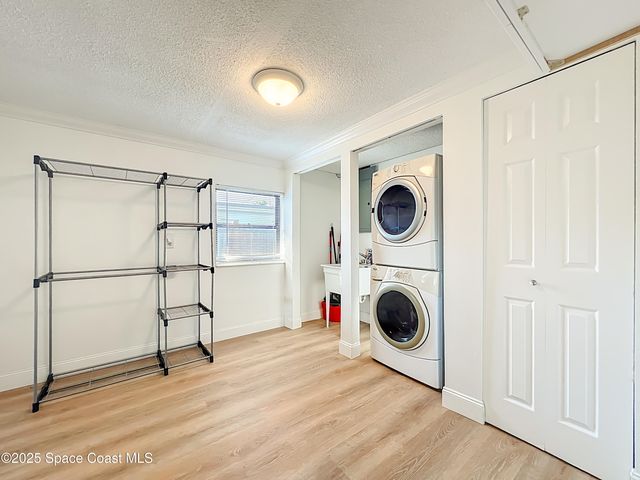 2198 Woodbury Road, Melbourne, FL 32935