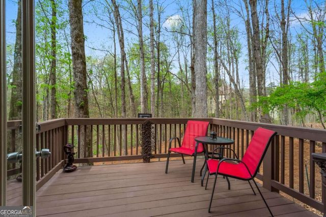 3865 Mabry Road NE, Roswell, GA 30075