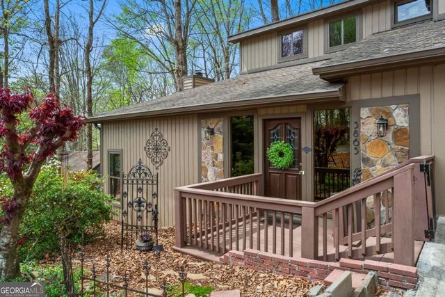 3865 Mabry Road NE, Roswell, GA 30075