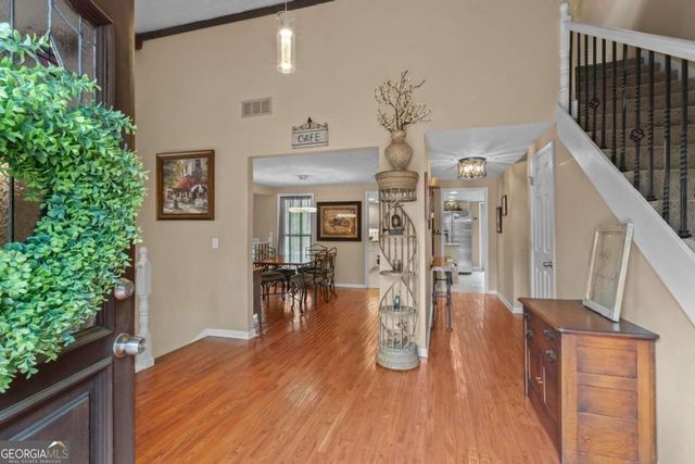 3865 Mabry Road NE, Roswell, GA 30075
