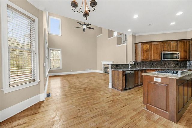 225 Lake Summit View, Atlanta, GA 30342