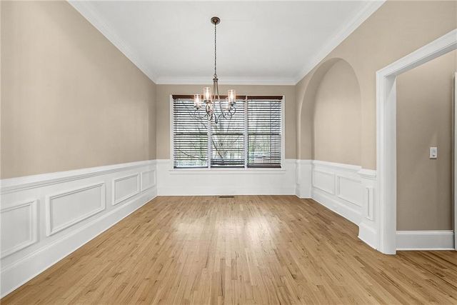 225 Lake Summit View, Atlanta, GA 30342