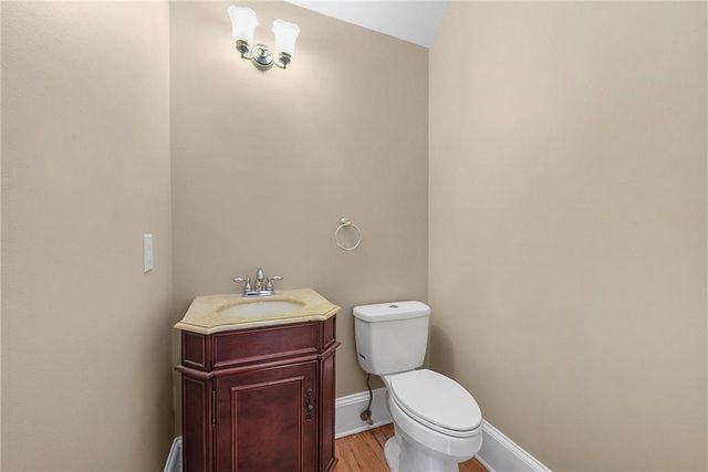 225 Lake Summit View, Atlanta, GA 30342