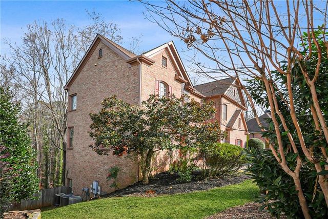 225 Lake Summit View, Atlanta, GA 30342