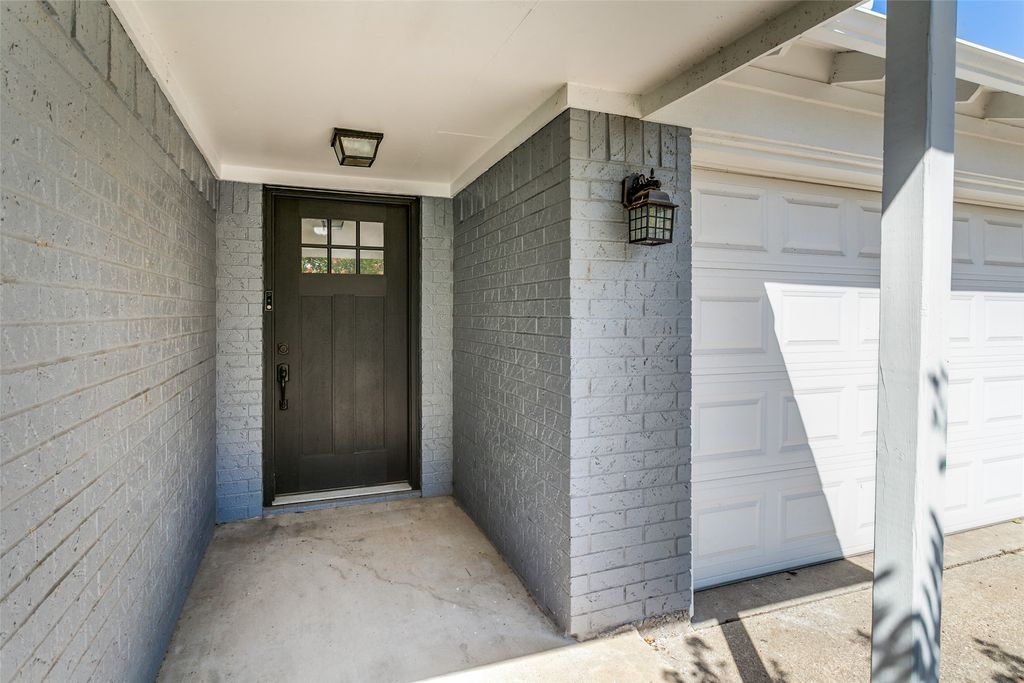 424 Allencrest Drive, White Settlement, TX 76108 — photo 3