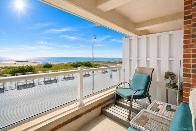 370 W Broadway 1D, Long Beach, NY 11561