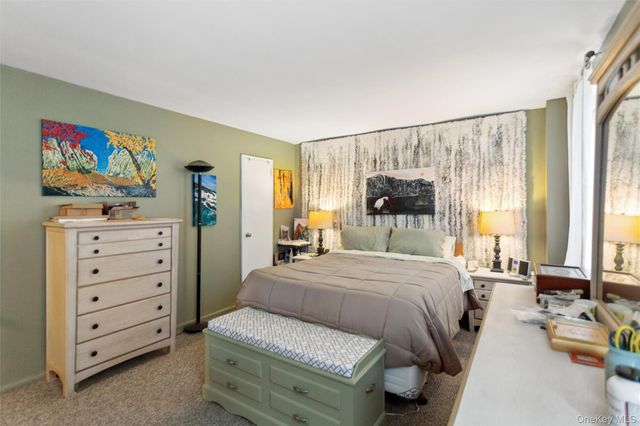370 W Broadway 1D, Long Beach, NY 11561