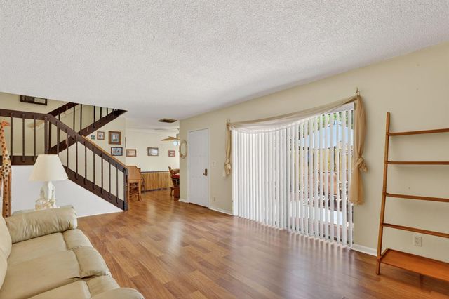 5706 SE Riverboat Drive 202, Stuart, FL 34997