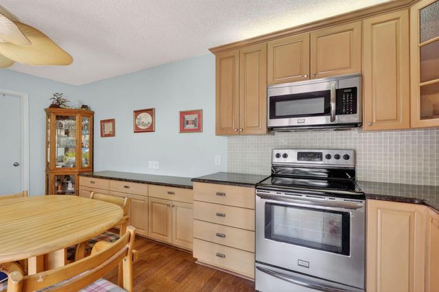 5706 SE Riverboat Drive 202, Stuart, FL 34997