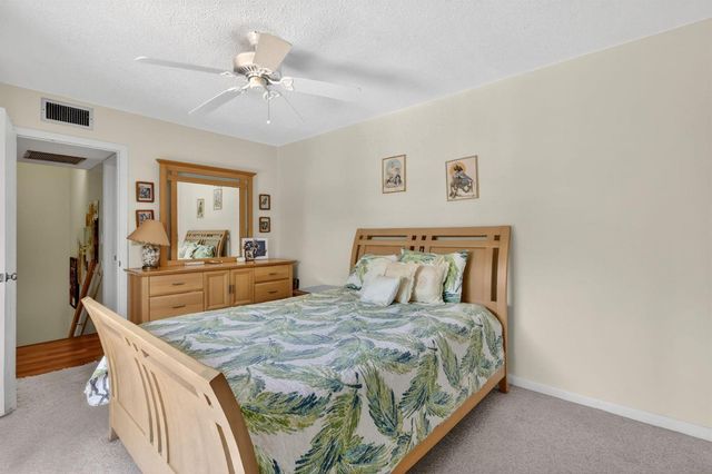 5706 SE Riverboat Drive 202, Stuart, FL 34997