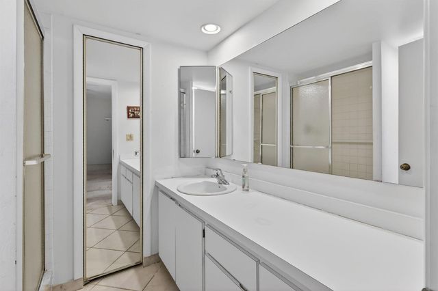 5706 SE Riverboat Drive 202, Stuart, FL 34997