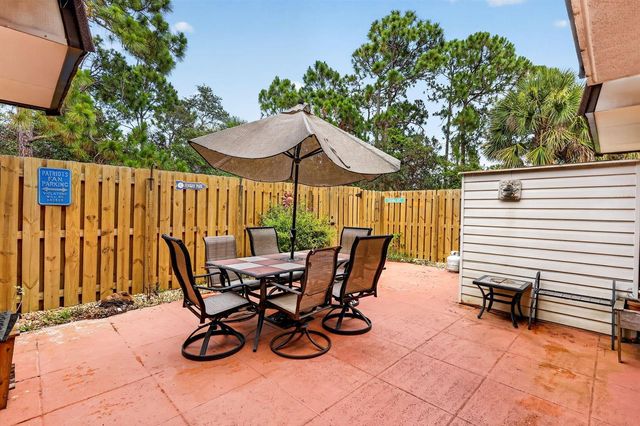 5706 SE Riverboat Drive 202, Stuart, FL 34997