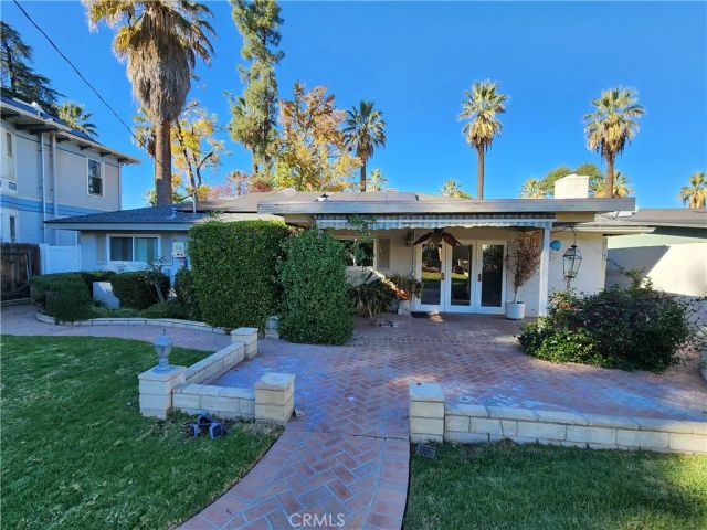 657 W Cypress, Redlands, CA 92373