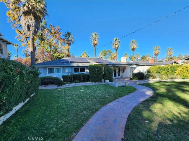 657 W Cypress, Redlands, CA 92373