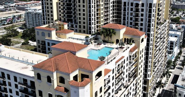 801 S OLIVE Avenue 419, West Palm Beach, FL 33401
