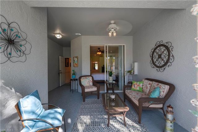 20695 Country Barn DR, Estero, FL 33928