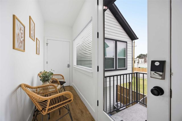 4209 Mckinney Street 2, Houston, TX 77023