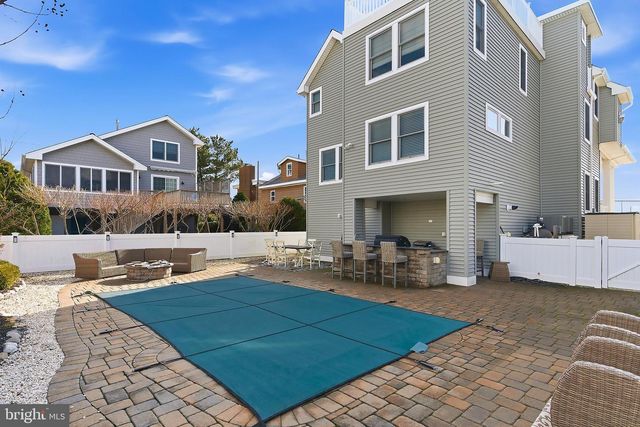3 W ESSEX AVE, Harvey Cedars, NJ 08008