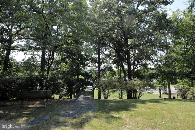 824 INDIAN HEAD AVE, Indian Head, MD 20640