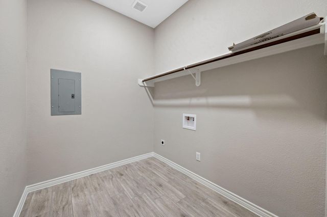 1523 County Road 2184, Cleveland, TX 77328