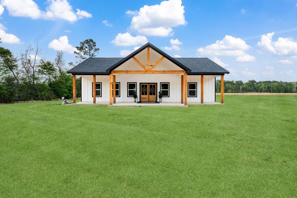 1523 County Road 2184, Cleveland, TX 77328