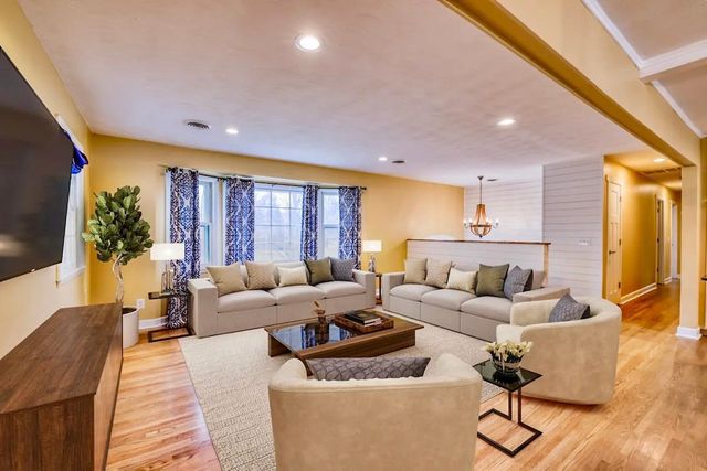 1021 Fremont Street, Anoka, MN 55303