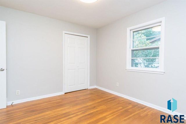 3013 S 5th Ave Avenue, Sioux Falls, SD 57105