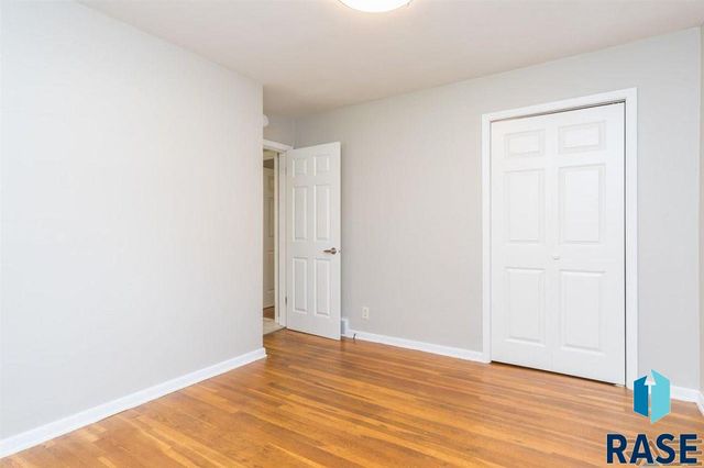 3013 S 5th Ave Avenue, Sioux Falls, SD 57105