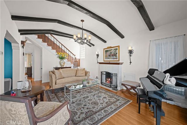 130 Geneva Walk, Long Beach, CA 90803