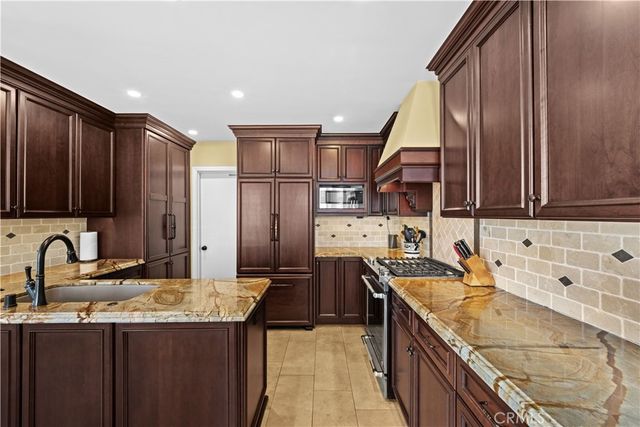 130 Geneva Walk, Long Beach, CA 90803