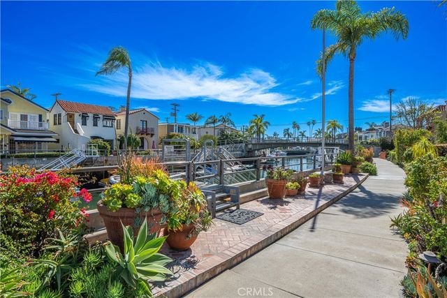 130 Geneva Walk, Long Beach, CA 90803