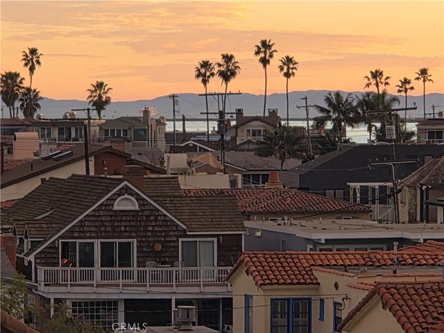 130 Geneva Walk, Long Beach, CA 90803