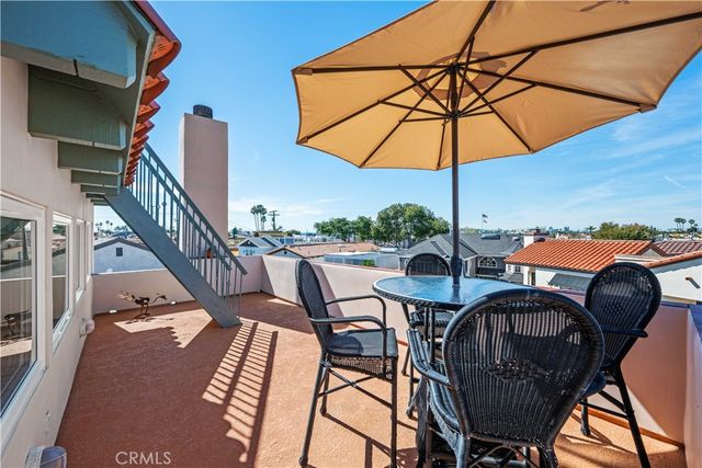 130 Geneva Walk, Long Beach, CA 90803