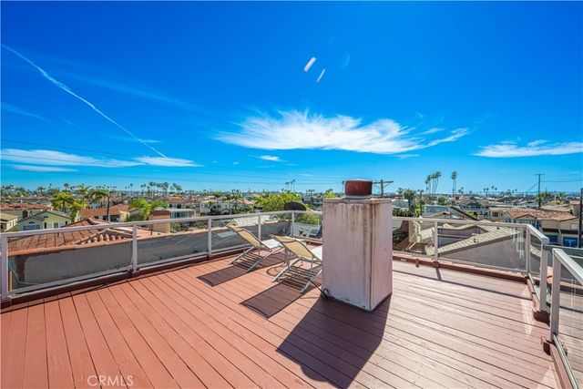 130 Geneva Walk, Long Beach, CA 90803