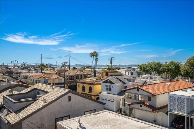 130 Geneva Walk, Long Beach, CA 90803