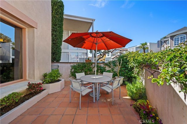130 Geneva Walk, Long Beach, CA 90803