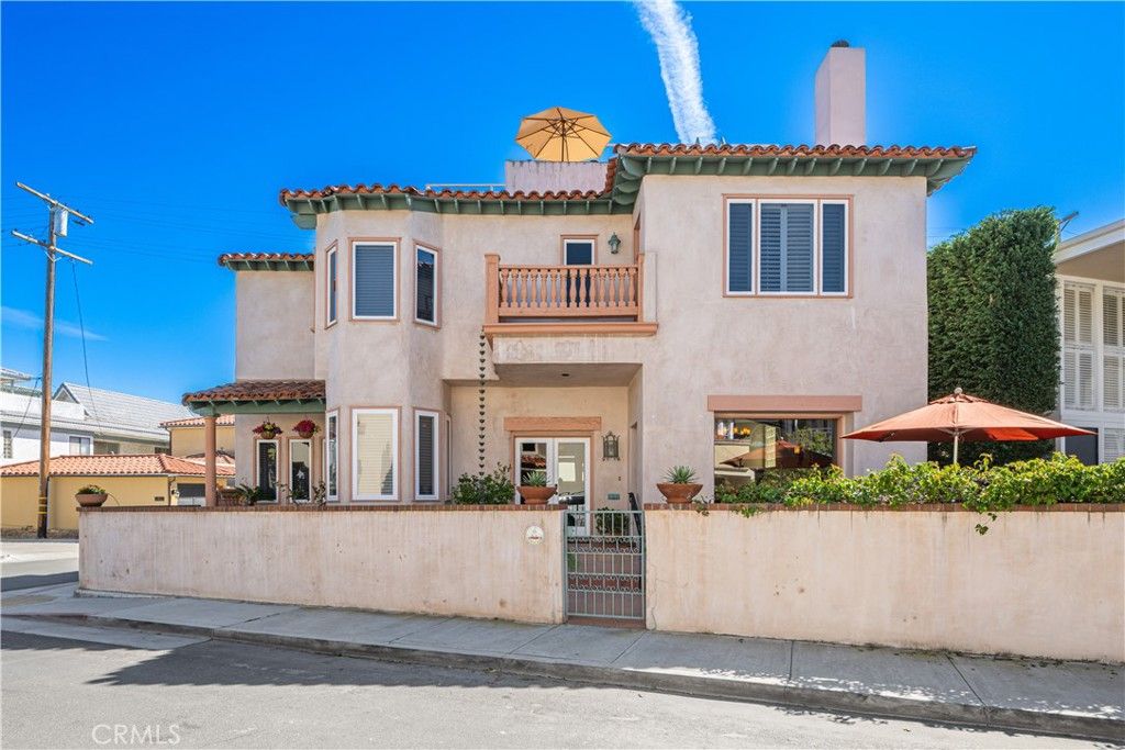 130 Geneva Walk, Long Beach, CA 90803