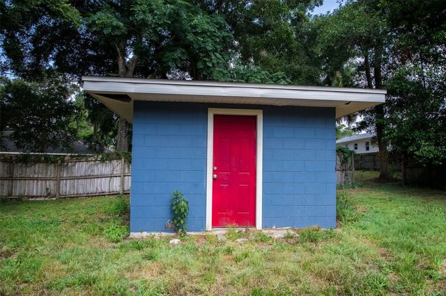 900 KENTUCKY BOULEVARD, Eustis, FL 32726
