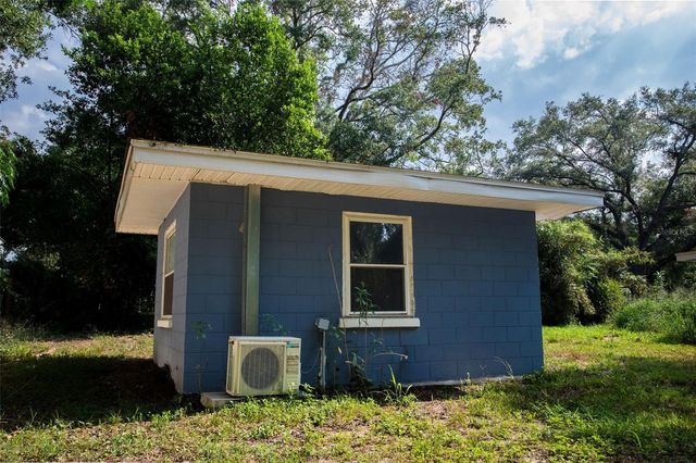 900 KENTUCKY BOULEVARD, Eustis, FL 32726