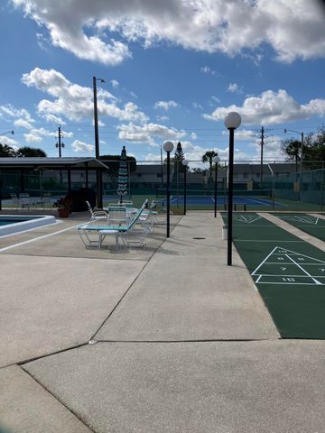 5780 Fernley Drive W 148, West Palm Beach, FL 33415