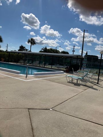 5780 Fernley Drive W 148, West Palm Beach, FL 33415