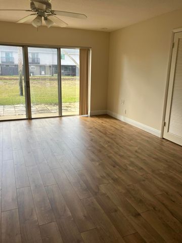 5780 Fernley Drive W 148, West Palm Beach, FL 33415