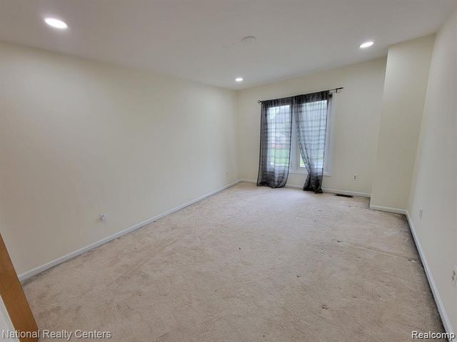 37485 Stonegate Circle 75, Clinton Township, MI 48036