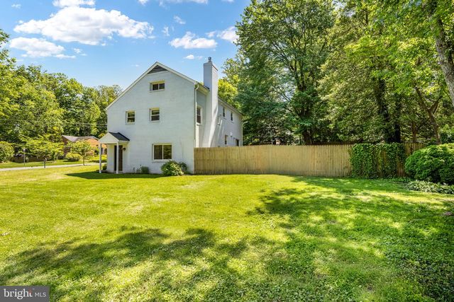 6211 COLMAC DR, Falls Church, VA 22044