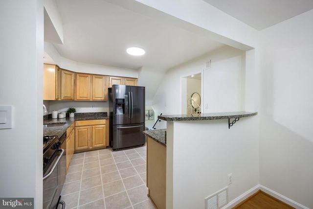 6211 COLMAC DR, Falls Church, VA 22044