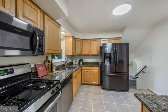 6211 COLMAC DR, Falls Church, VA 22044