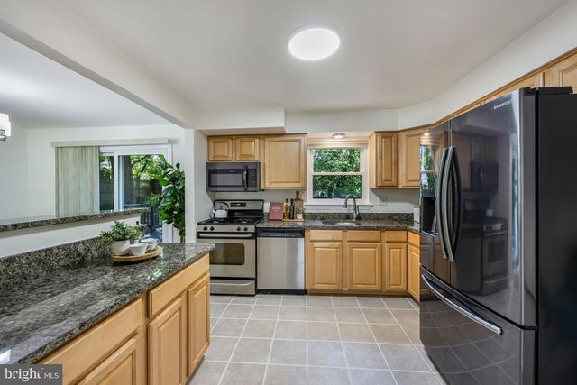 6211 COLMAC DR, Falls Church, VA 22044
