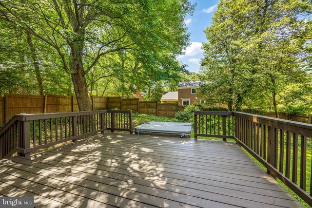 6211 COLMAC DR, Falls Church, VA 22044